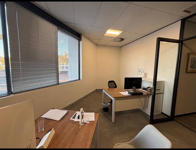 765M² OFFICE TO LET IN DURBANVILLE CENTRAL
